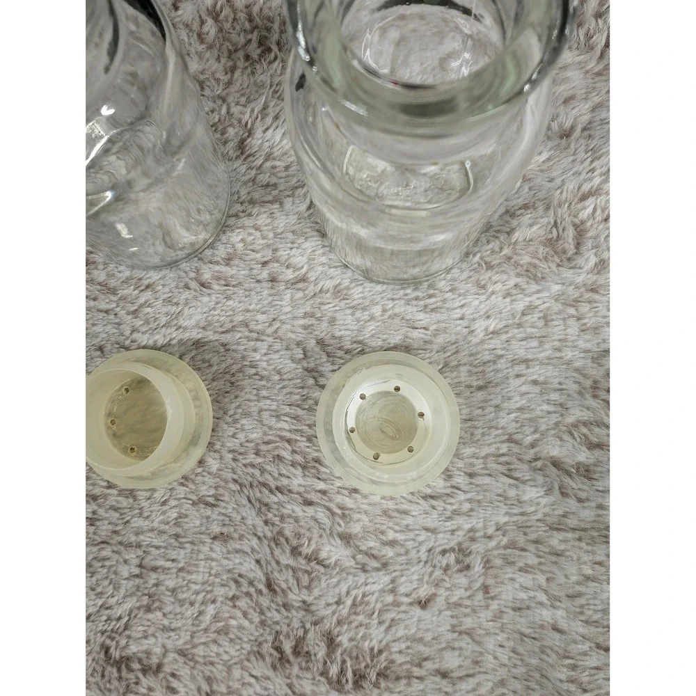 Vintage‎ Set of 2 TC Wheaton Glass Apothecary Jars USA Mold 34 58 Plastic Lids